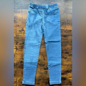 Brand new, never worn or washed, Hanna Andersson Girls size 10 denim jeggings.